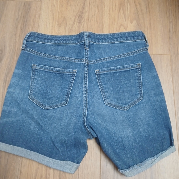 Universal Thread Distressed Mid Rise Boyfriend Short - Picture 8 of 8